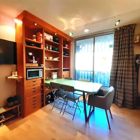 4 Pers. Avec Balcon A Piau-engaly, 3eme Etage, Ascenseur, Casier A *