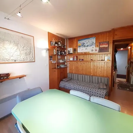 Daire 4 Pers. Avec Balcon A Piau-engaly, 3eme Etage, Ascenseur, Casier A - Fr-1-457-331